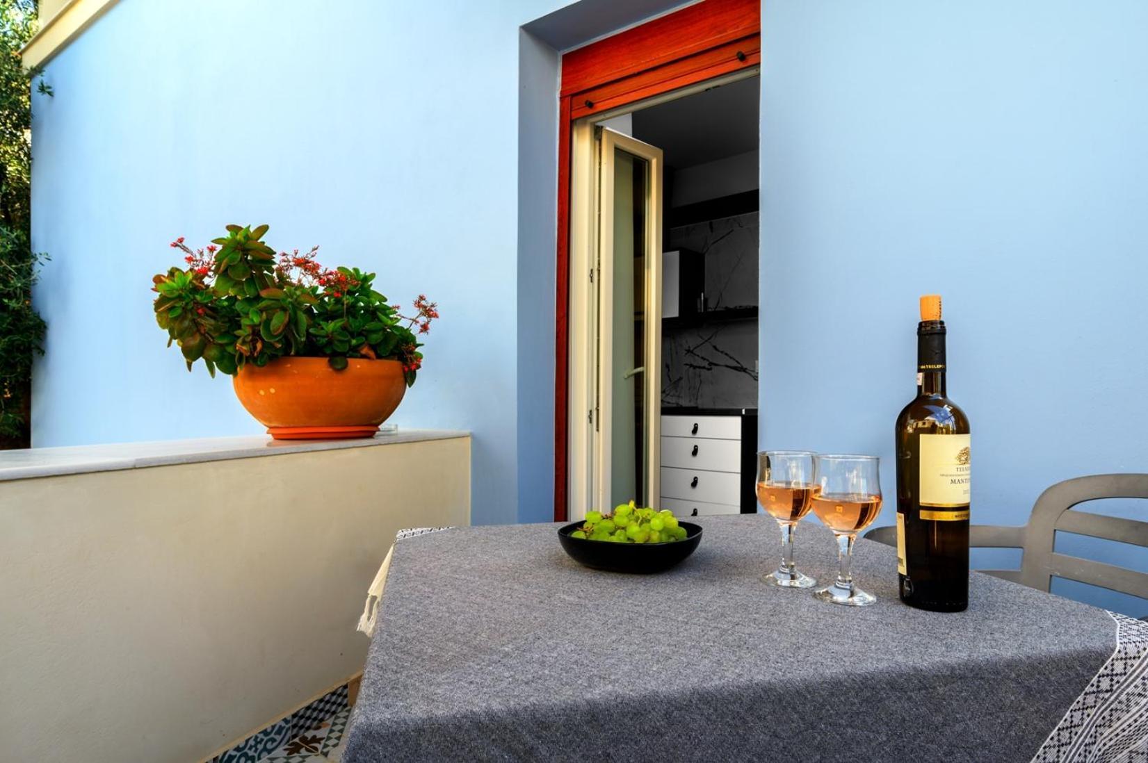 Aparthotel Blue Sky House Pylos Exterior foto